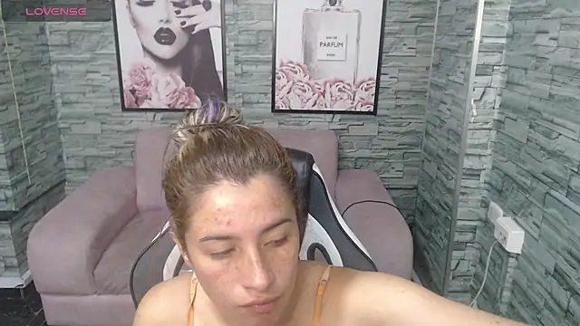 Snapshot of Valerie_b chatting on 12.29.24 Valerie b online show from 12.29.24