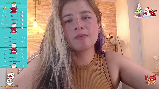 Snapshot of Valerie_b chatting on 01.05.25 Valerie b online show from 01.05.25