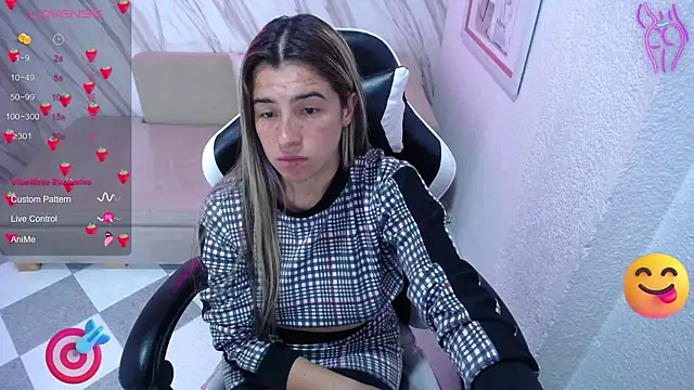 Snapshot of Valerie_b chatting on 02.09.25 Valerie b online show from 02.09.25