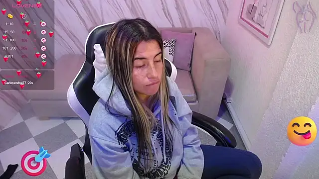 Snapshot of Valerie_b chatting on 02.28.25 Valerie b online show from 02.28.25