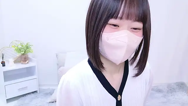 Snapshot of Im_Yu-na chatting on 02.10.25 Im Yu-na online show from 02.10.25