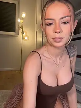 HotBella- online show from 12.29.24