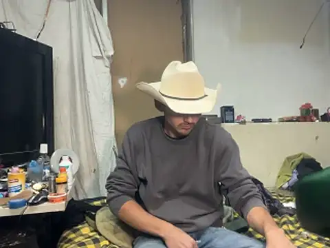 Snapshot of kevinsito1 chatting on 11.22.25 kevinsito1 online show from 11.22.25