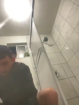 Snapshot of kevinsito1 chatting on 12.14.25 kevinsito1 online show from 12.14.25