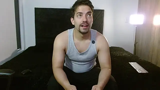Snapshot of Ian_Daviz chatting on 07.14.26 Ian Daviz online show from 07.14.26