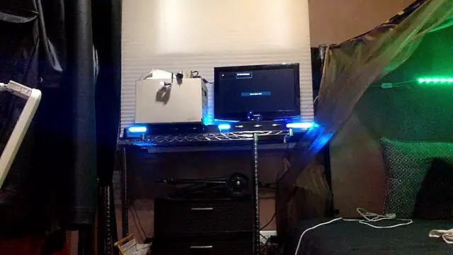 Snapshot of JdLove1 chatting on 12.02.24 JdLove1 online show from 12.02.24