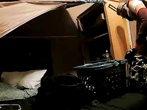 Snapshot of JdLove1 chatting on 12.02.24 JdLove1 online show from 12.02.24