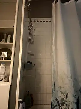 Snapshot of JdLove1 chatting on 12.04.24 JdLove1 online show from 12.04.24