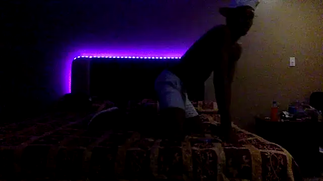 Snapshot of JdLove1 chatting on 12.11.24 JdLove1 online show from 12.11.24