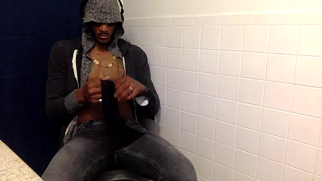 Snapshot of JdLove1 chatting on 09.24.25 JdLove1 online show from 09.24.25