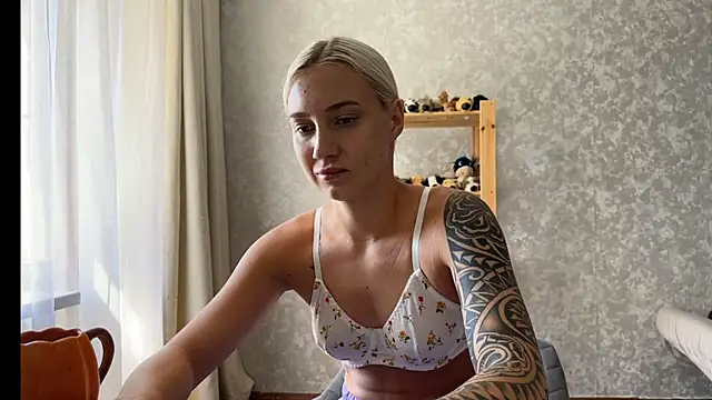 AnneBall online show from 09.13.25