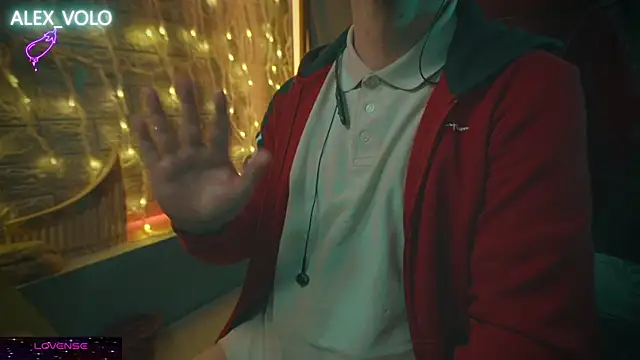 Snapshot of alex-volo chatting on 01.05.25 alex-volo online show from 01.05.25