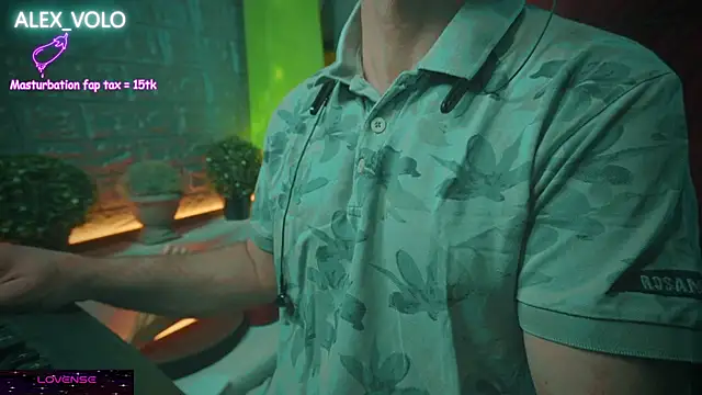 Snapshot of alex-volo chatting on 01.25.25 alex-volo online show from 01.25.25