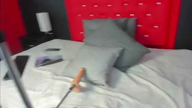 Zoe pss online show from 10.15.25