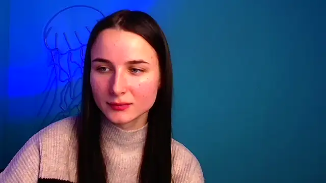 Eva Janee online show from 01.06.25