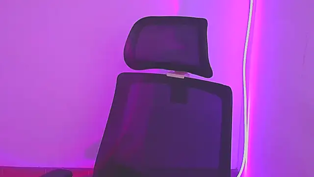 Eva Janee online show from 01.17.25