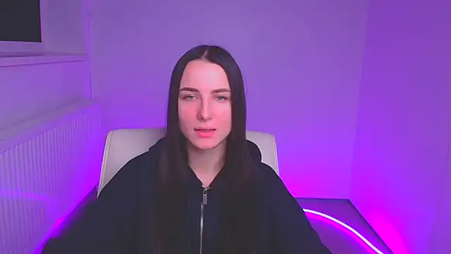 Eva Janee online show from 01.31.25