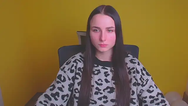 Eva Janee online show from 02.24.25