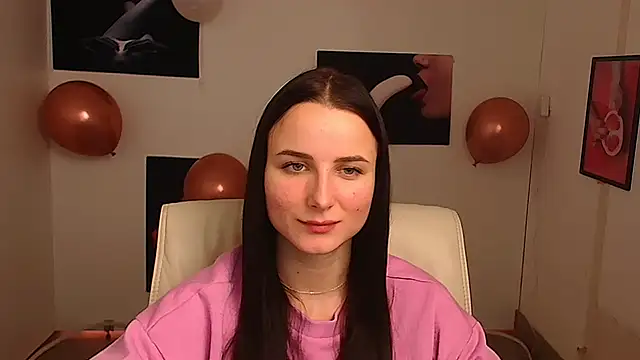 Eva Janee online show from 02.28.25