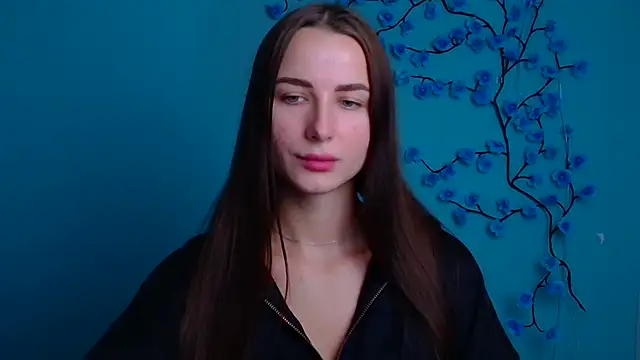 Eva Janee online show from 12.15.25