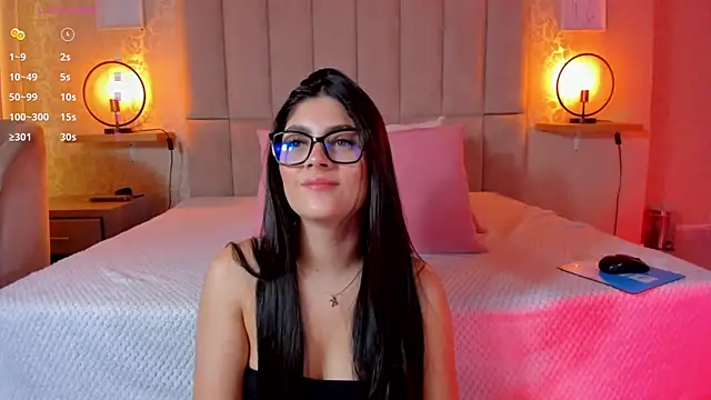 Amy-Saenz online show from 11.21.25