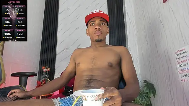 Snapshot of Jack_Muscles69_ chatting on 01.02.25 Jack Muscles69 online show from 01.02.25