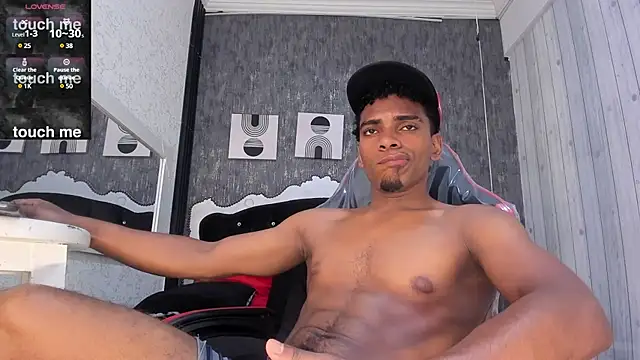 Snapshot of Jack_Muscles69_ chatting on 02.17.25 Jack Muscles69 online show from 02.17.25