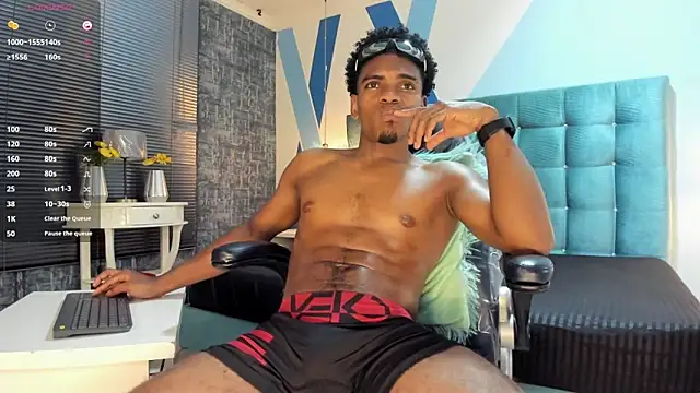 Snapshot of Jack_Muscles69_ chatting on 02.24.25 Jack Muscles69 online show from 02.24.25
