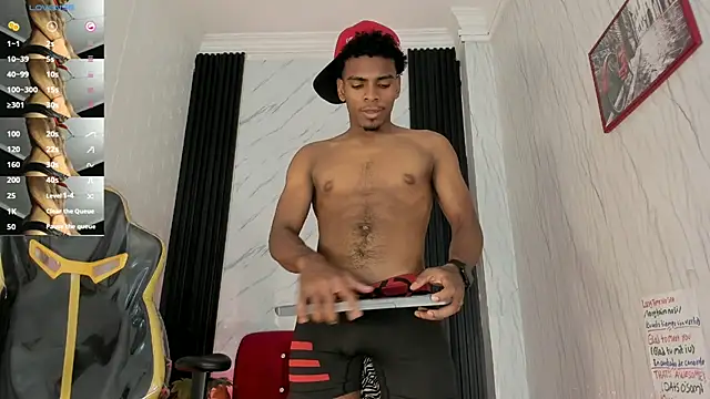 Snapshot of Jack_Muscles69_ chatting on 03.04.25 Jack Muscles69 online show from 03.04.25