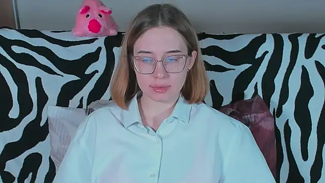 VeronikaKissuchi online show from 03.05.25