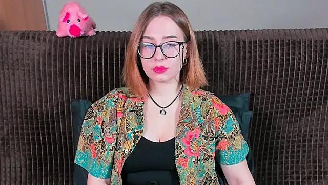 VeronikaKissuchi online show from 03.10.25