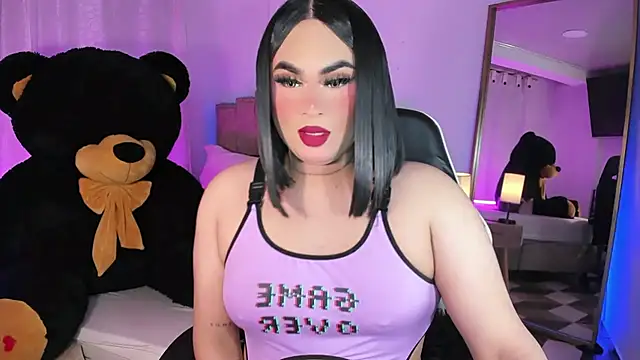 Snapshot of alexia_mattel chatting on 11.08.25 alexia mattel online show from 11.08.25