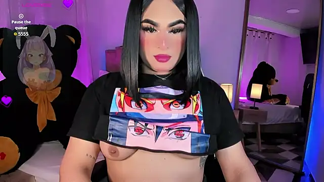 Snapshot of alexia_mattel chatting on 11.18.25 alexia mattel online show from 11.18.25