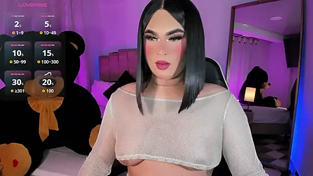 Snapshot of alexia_mattel chatting on 11.30.25 alexia mattel online show from 11.30.25