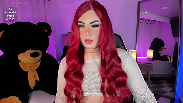 Snapshot of alexia_mattel chatting on 12.13.25 alexia mattel online show from 12.13.25