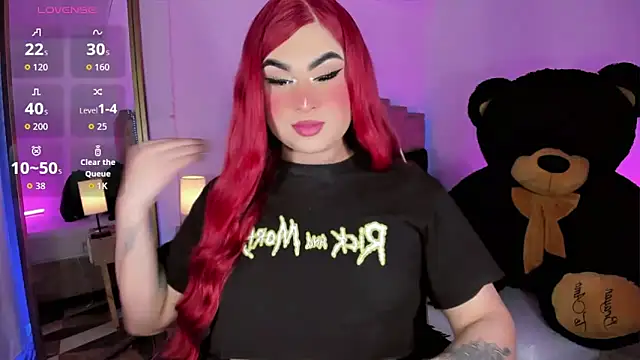 Snapshot of alexia_mattel chatting on 12.14.25 alexia mattel online show from 12.14.25