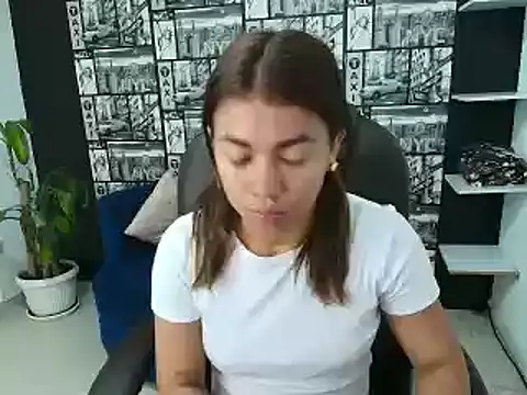 Gissel Angel online show from 02.24.25