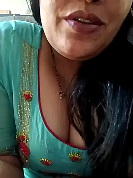 Snapshot of sneha_rose chatting on 01.13.25 sneha rose online show from 01.13.25