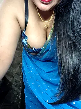 Snapshot of sneha_rose chatting on 07.12.26 sneha rose online show from 07.12.26