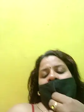 Snapshot of Sexyranibhabhi chatting on 02.14.25 Sexyranibhabhi online show from 02.14.25