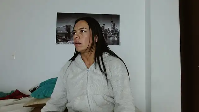 chicafitcaliente online show from 10.23.25