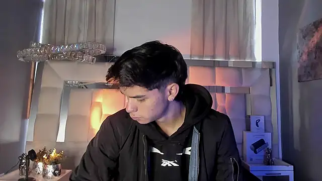 Snapshot of AndyPalmer_ chatting on 02.19.25 AndyPalmer online show from 02.19.25