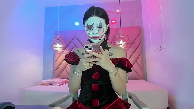 AngelaaCute  online show from 10.31.25