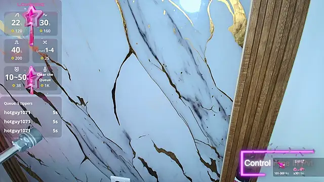 Lizz Tender online show from 10.05.25