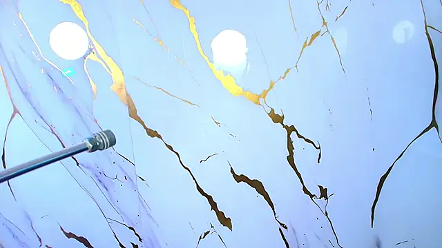 Lizz Tender online show from 10.18.25