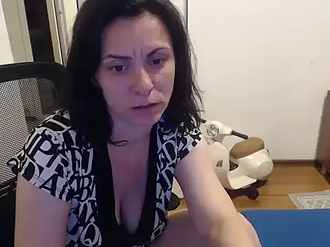 SweetAdela92 online show from 06.05.26