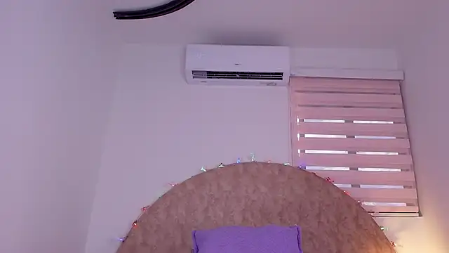 Snapshot of anisha_x chatting on 12.02.25 anisha x online show from 12.02.25