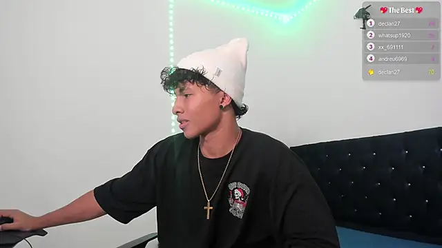 Snapshot of _diegsz_ chatting on 03.19.25 diegsz online show from 03.19.25