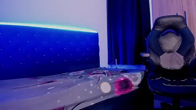 Snapshot of _diegsz_ chatting on 04.05.26 diegsz online show from 04.05.26