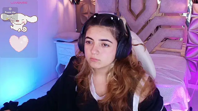 meraki fraise online show from 10.13.25